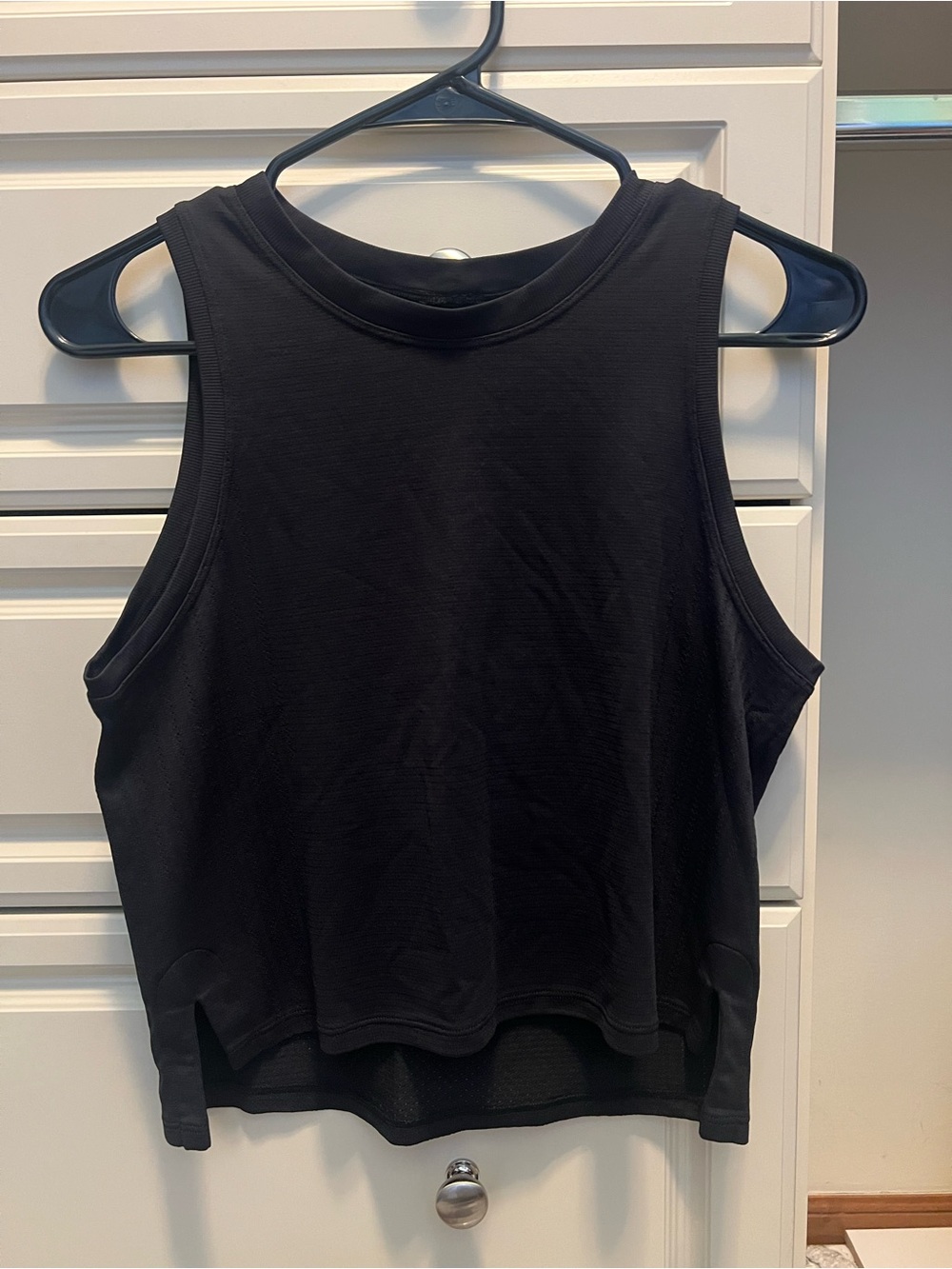lululemon athletica Black Cropped Muscle Tank
